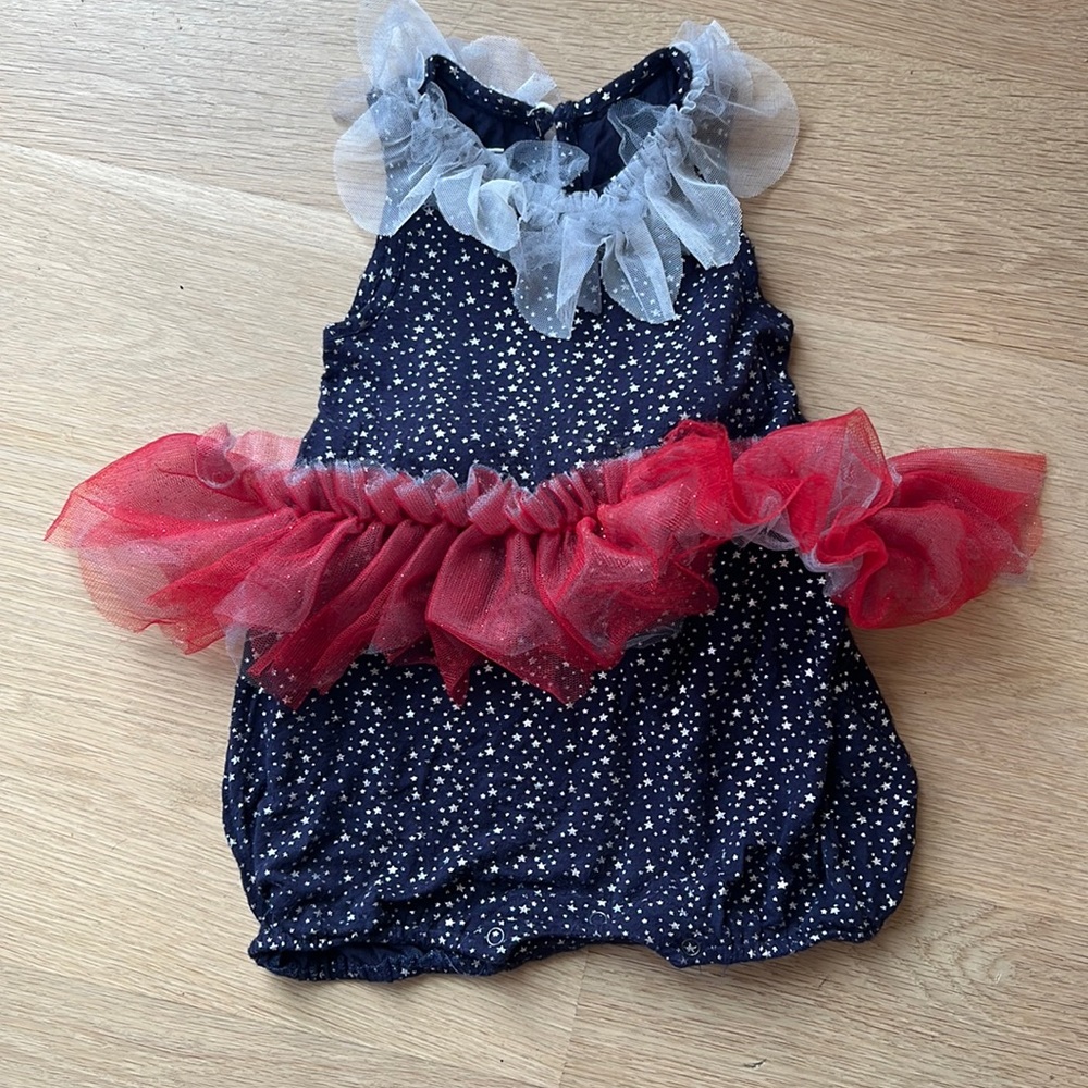 Red white and blue sleeveless shirt outfit 12 mo.